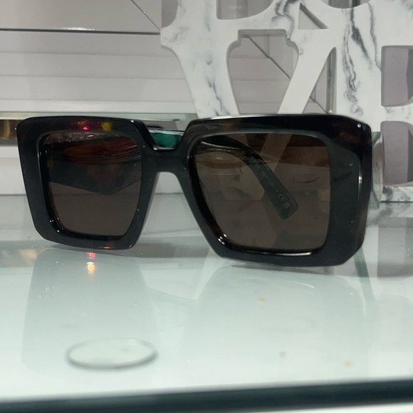 authentic prada sunglasses - Picture 2 of 6